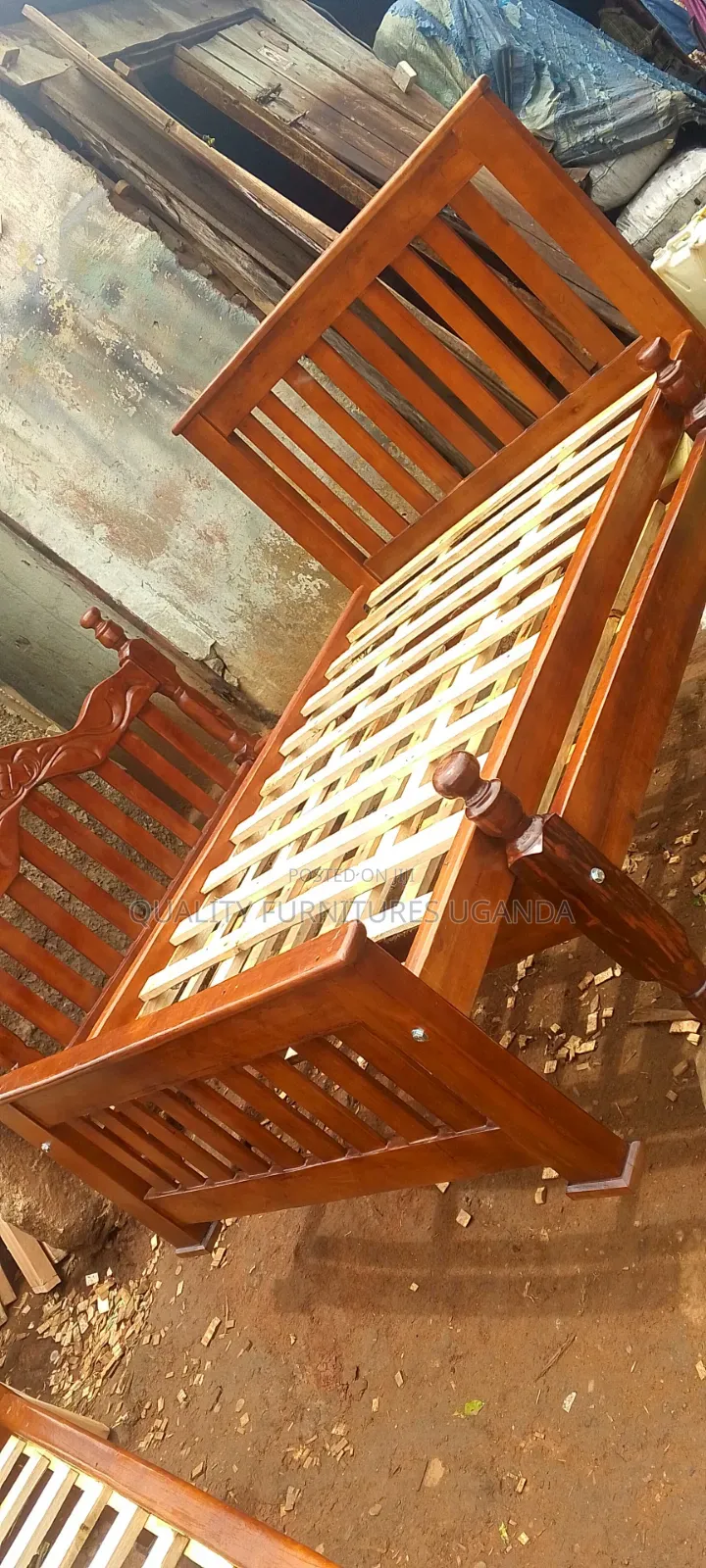 4x6 Modern Bidding Wooden Bed
