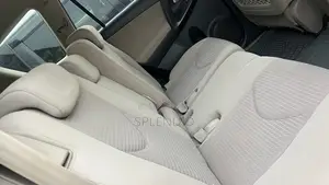 Toyota Vanguard 2008 Gray