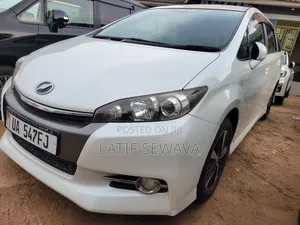 Toyota Wish 2012 White