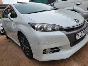 Toyota Wish 2012 White