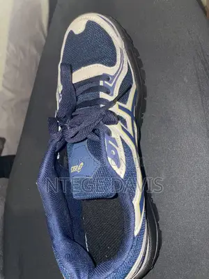 Men Canvas Shoes