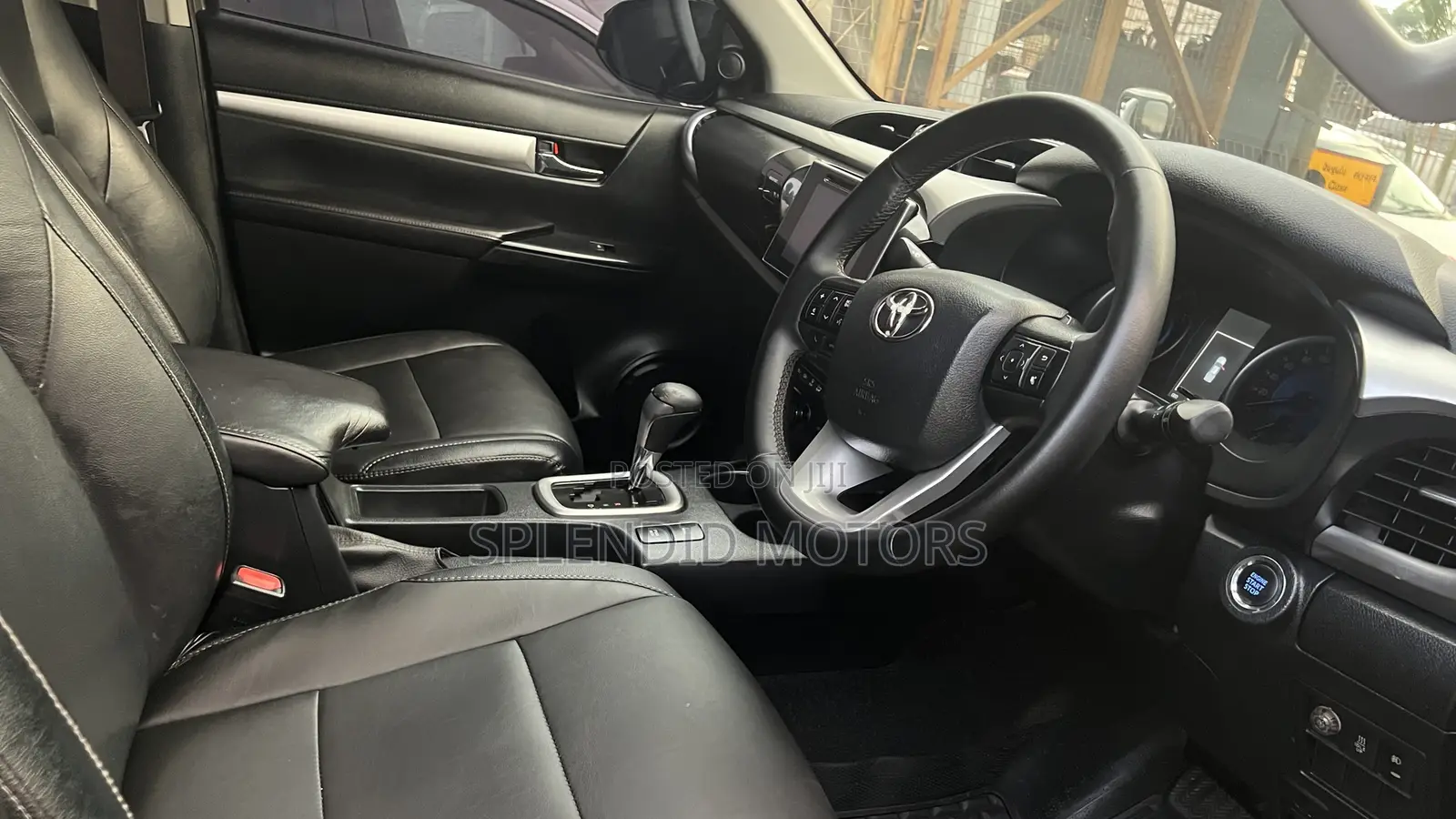 Toyota Hilux 2016 Green