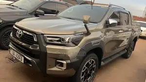 Toyota Hilux 2016 Green