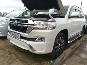 Toyota Land Cruiser 100 4.7 Executive 2008 White