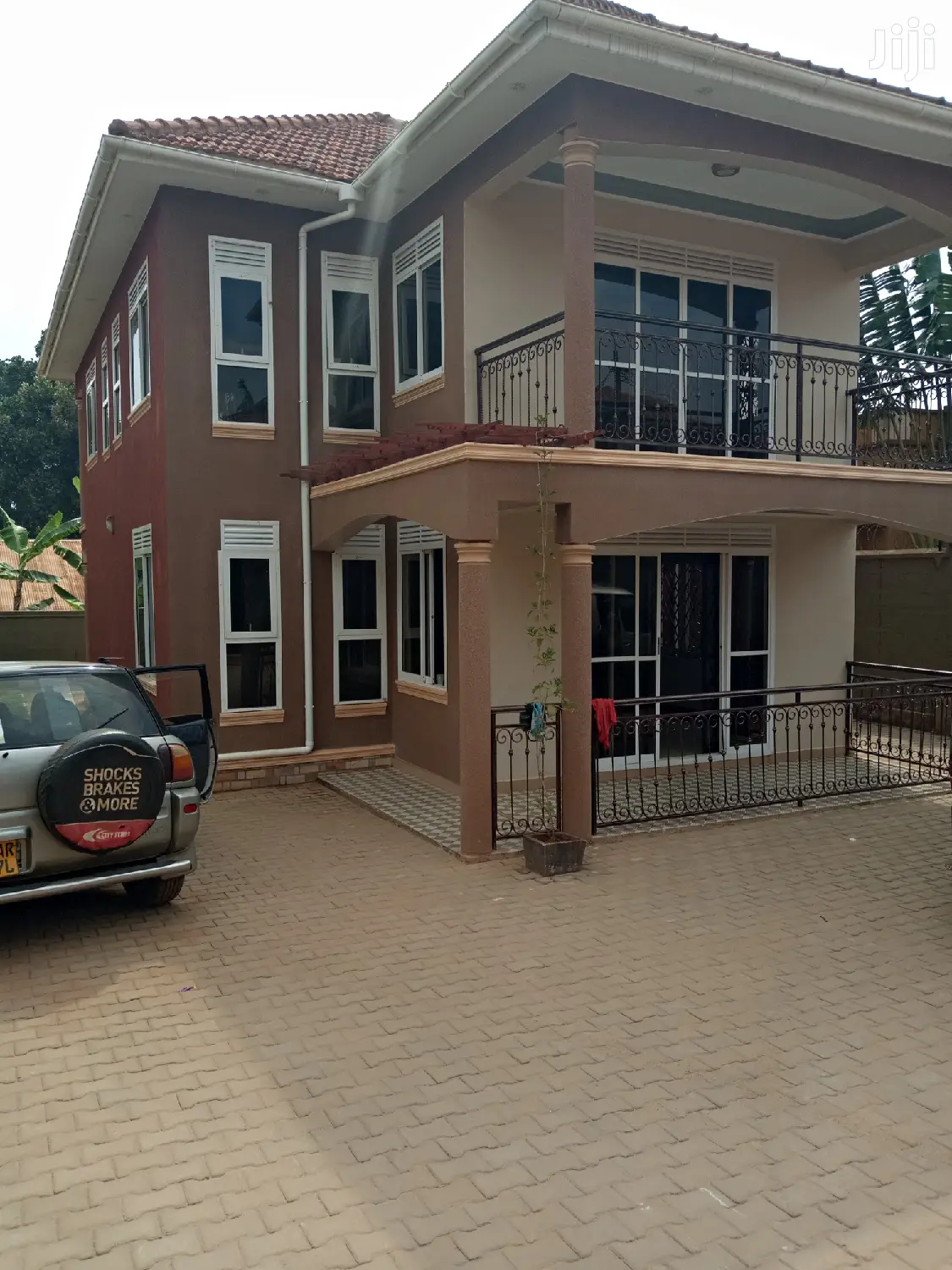 House in Naalya for Sell