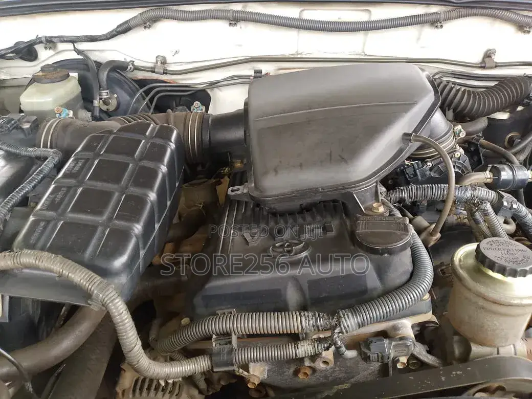 Toyota Land Cruiser Prado 2.7 i 16V 2005 White