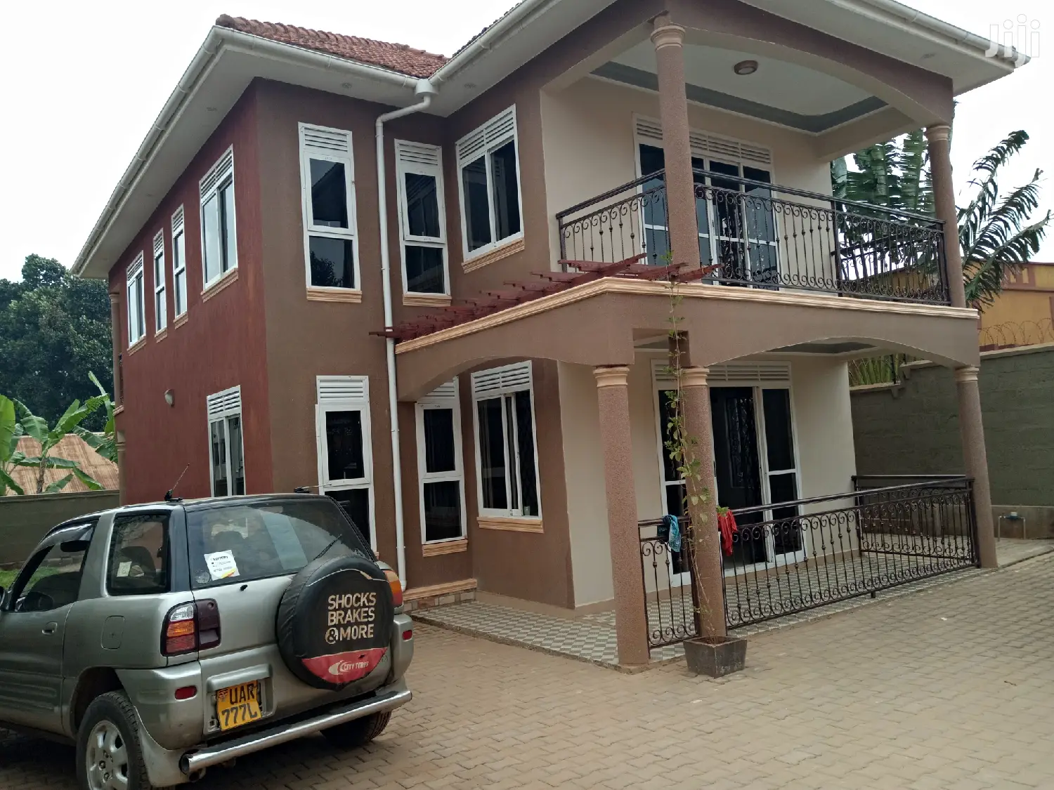 House in Naalya for Sell