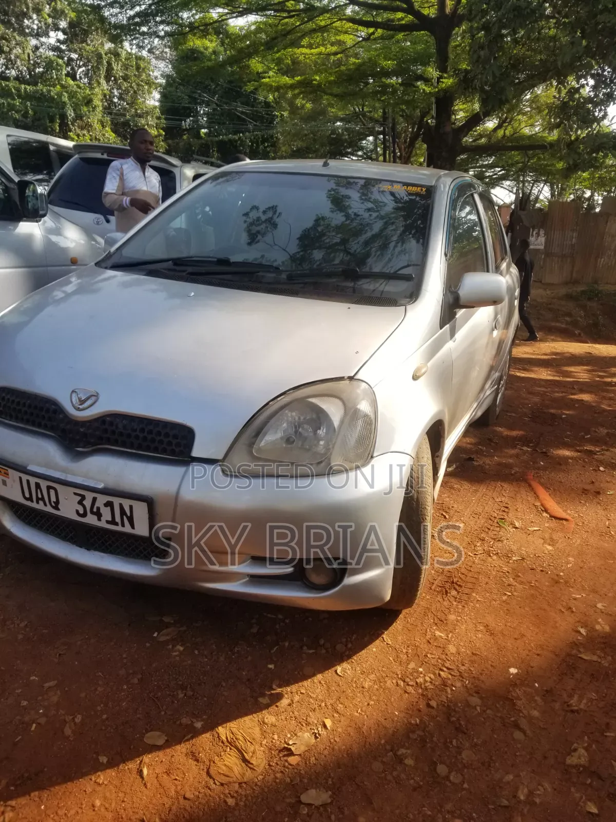 Toyota Vitz 2003 Silver
