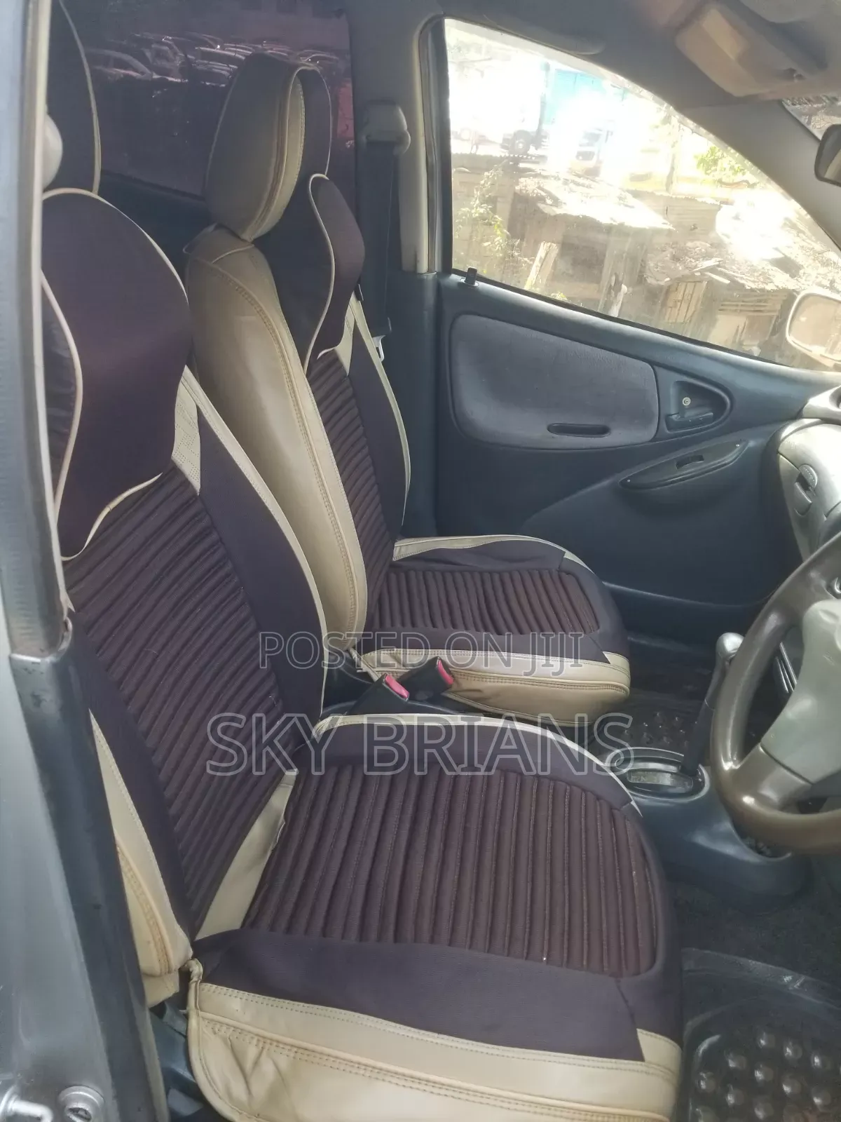 Toyota Vitz 2003 Silver