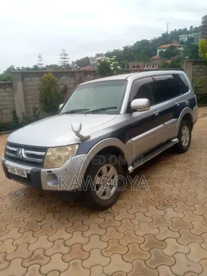 Mitsubishi Pajero Super Exceed 2006 Gray
