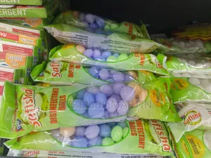 Safisha Disinfectant Urinal Balls Colour 200G