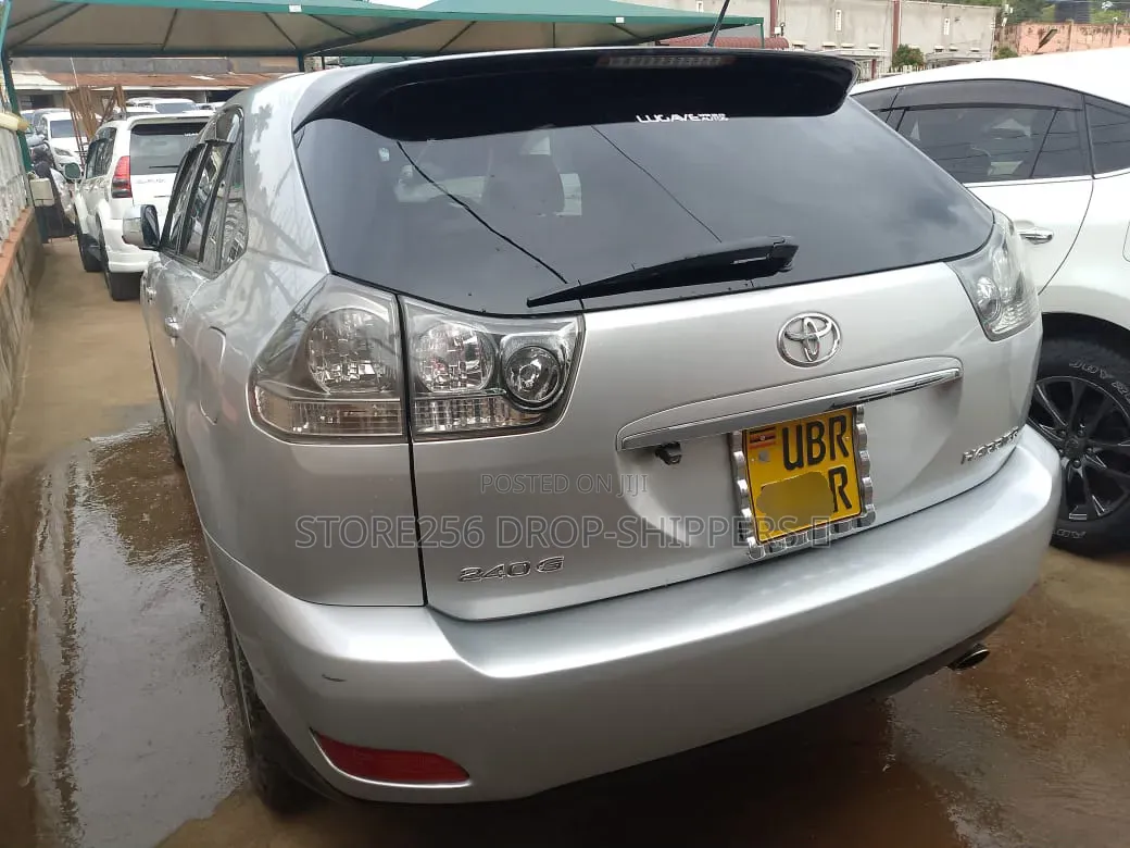 Toyota Harrier 2.4 2011 Silver