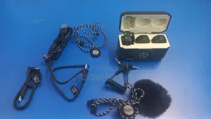Hollyland Lark M2 Wireless Lavalier Microphone