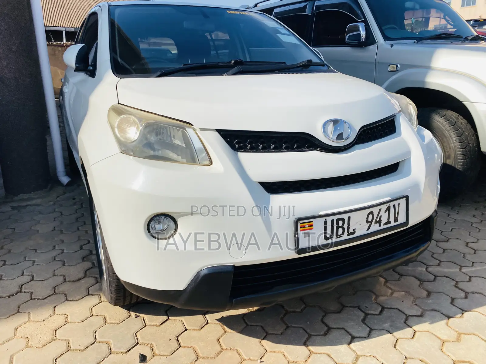Toyota IST 2010