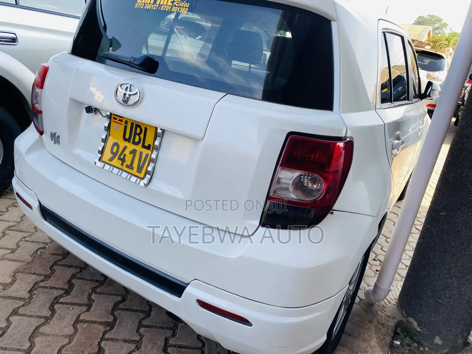 Toyota IST 2010