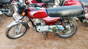 Bajaj Boxer 100 2022 Red