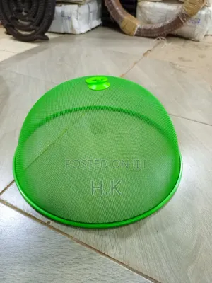 Dome-Shaped Metal Mesh Food Cover