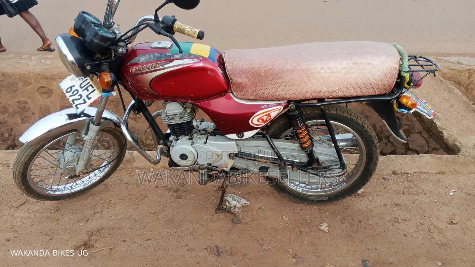 Bajaj Boxer 100 2022 Red