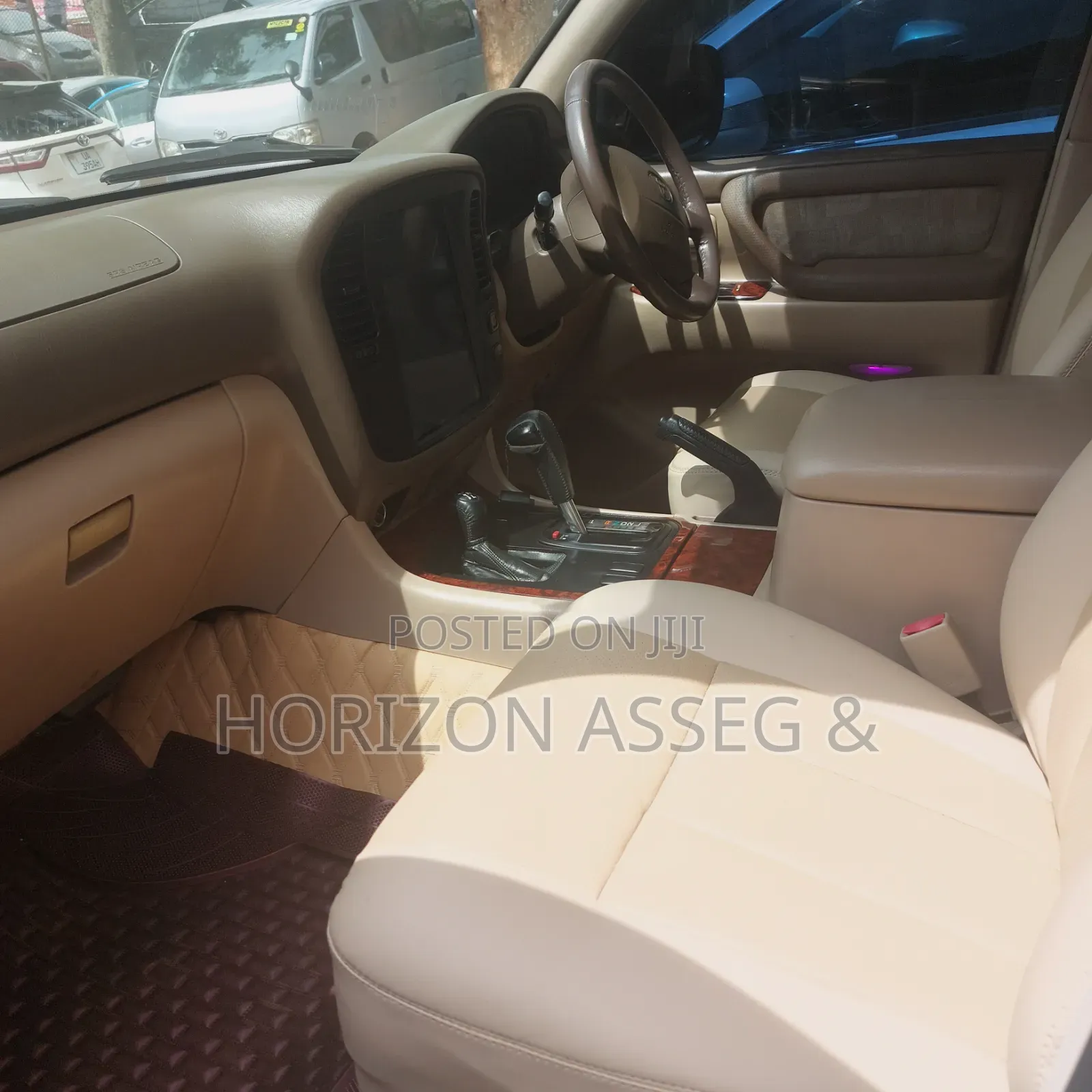 Toyota Land Cruiser Cygnus 4.7 2007 White
