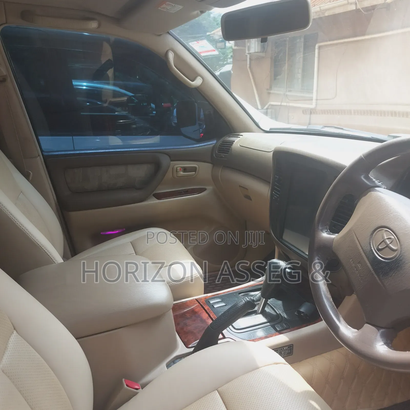 Toyota Land Cruiser Cygnus 4.7 2007 White