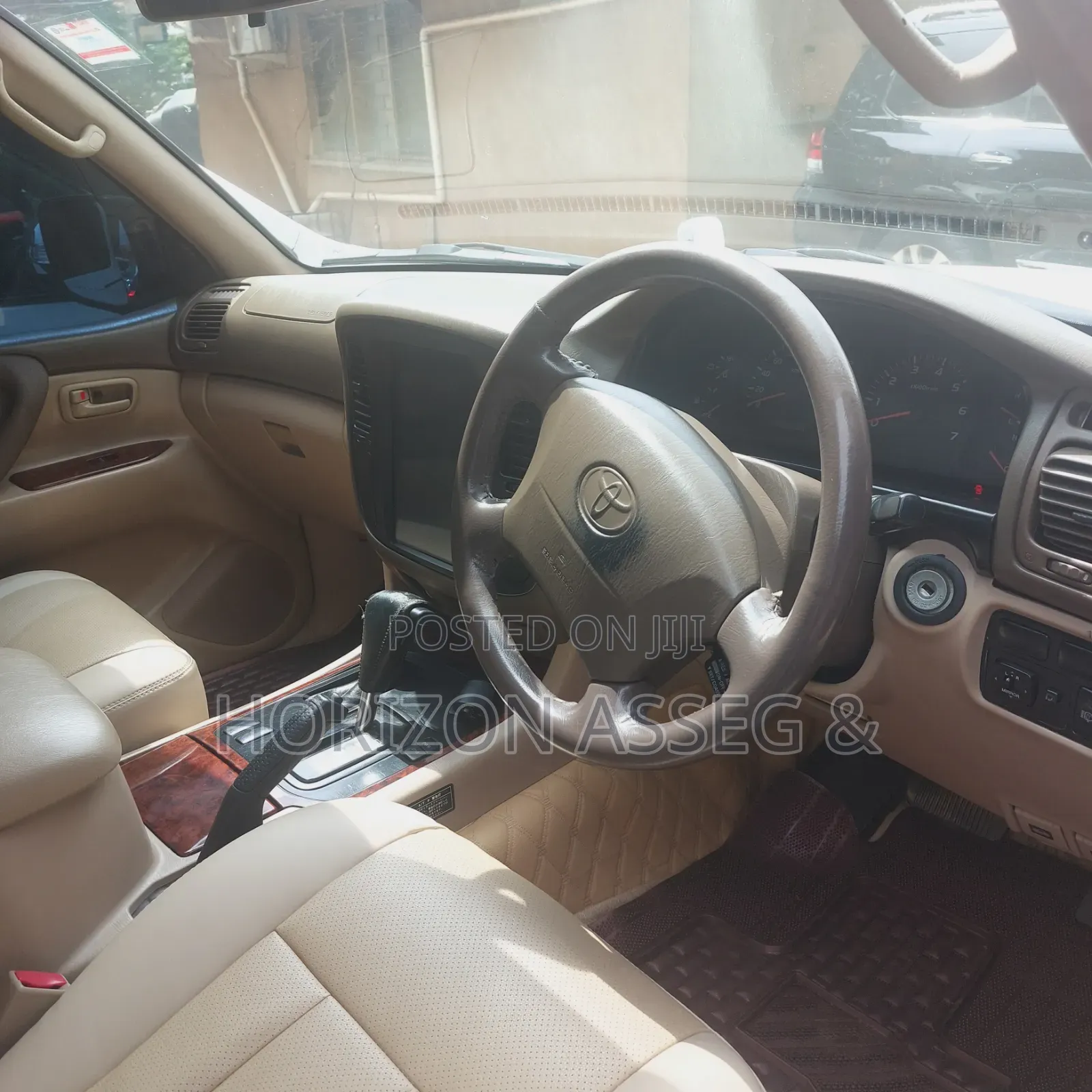Toyota Land Cruiser Cygnus 4.7 2007 White