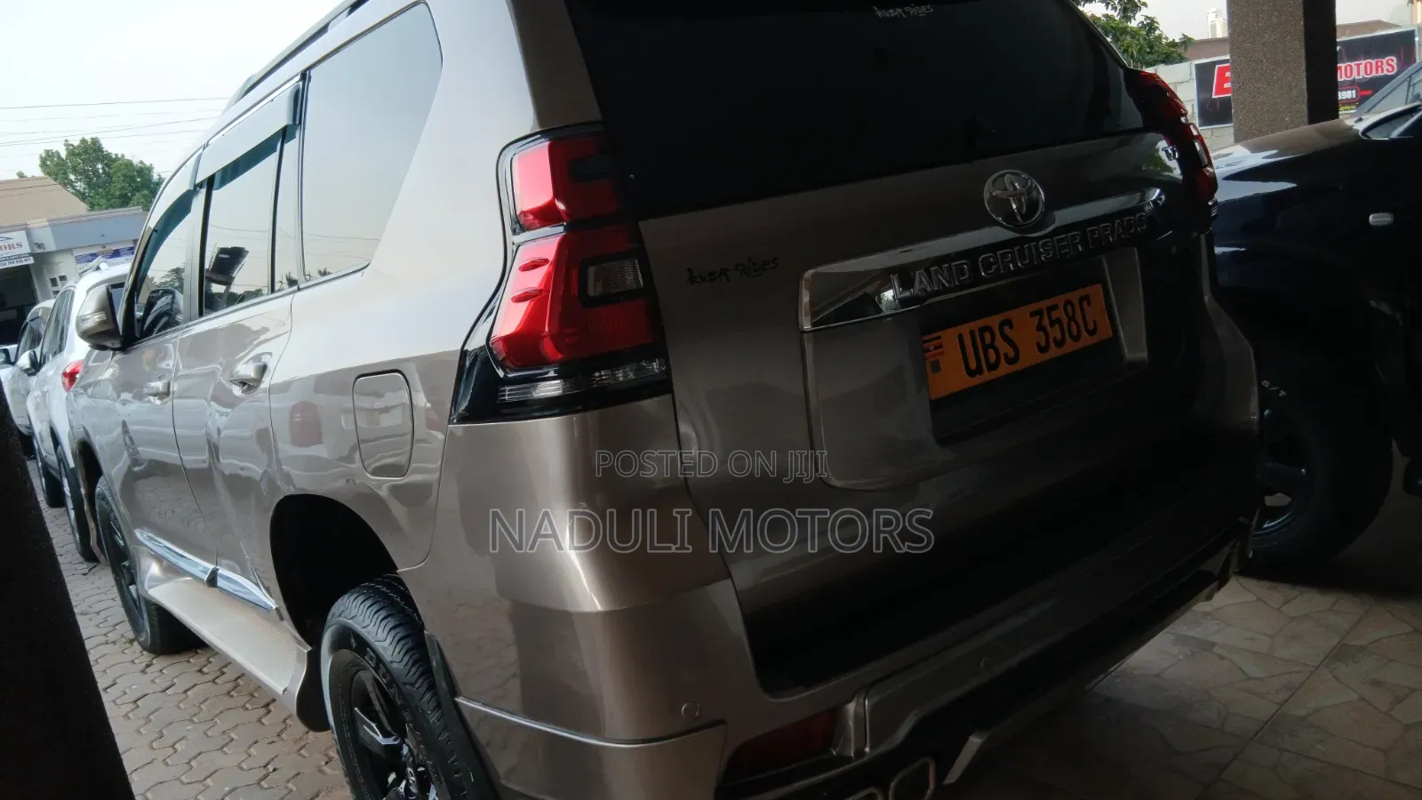Toyota Land Cruiser Prado 2015