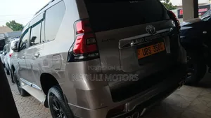Toyota Land Cruiser Prado 2015