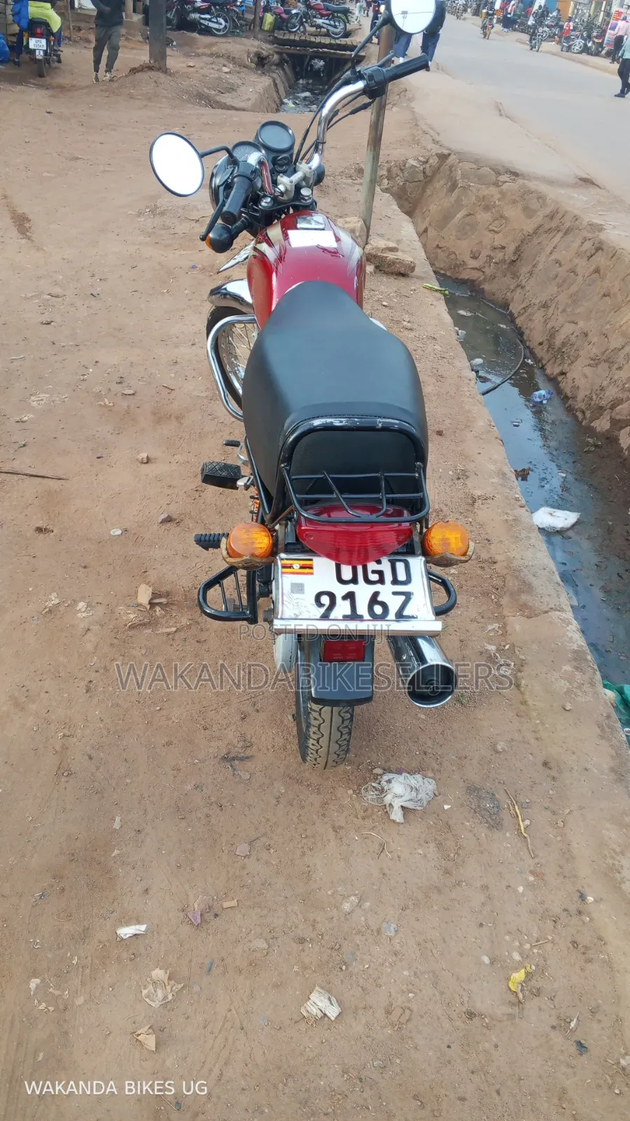 Bajaj Boxer 100 2024 Red