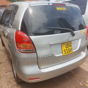 Toyota Corolla Spacio 1.5 X 2008 Gold