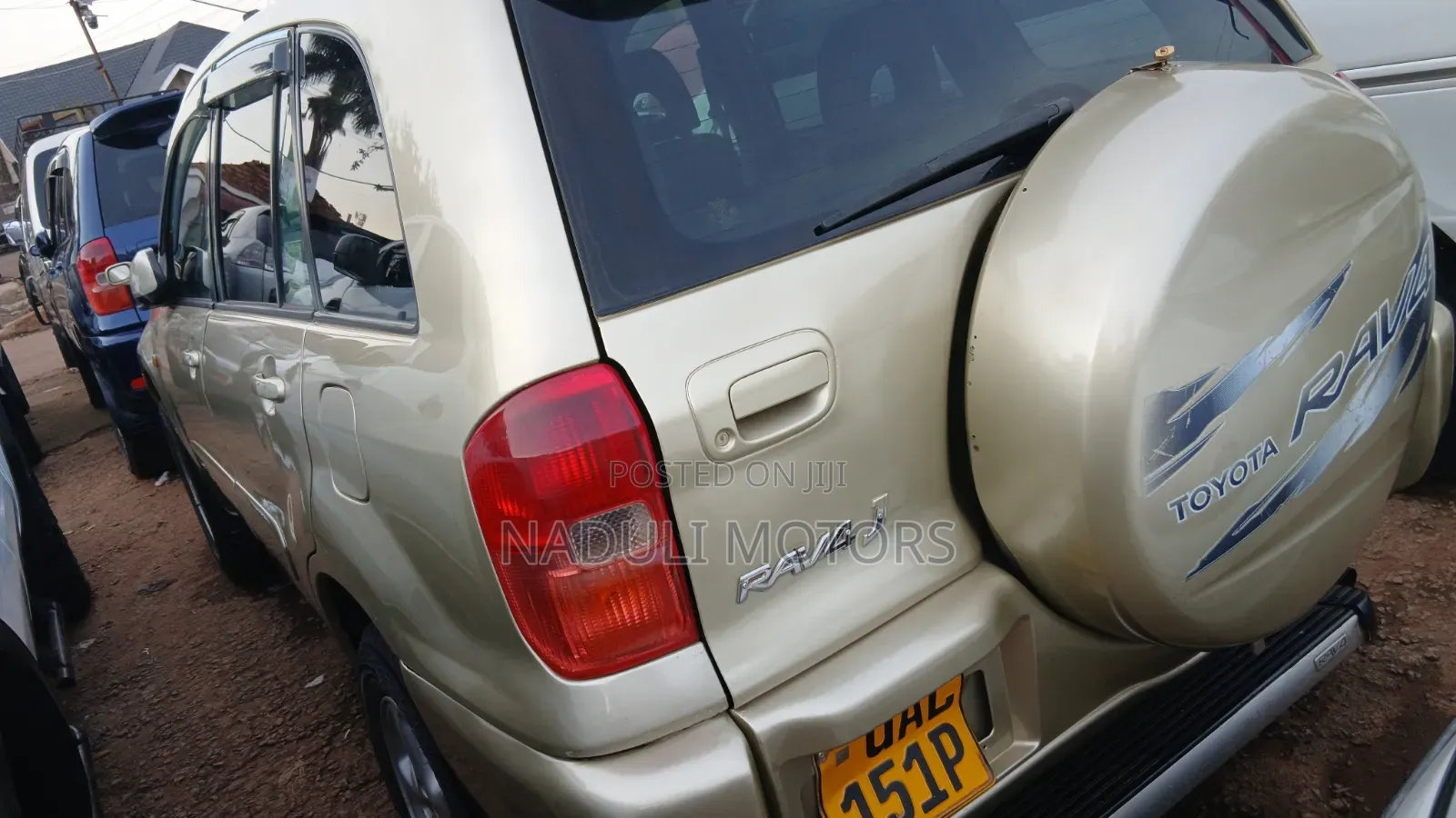 Toyota RAV4 1.8 2005 Gold