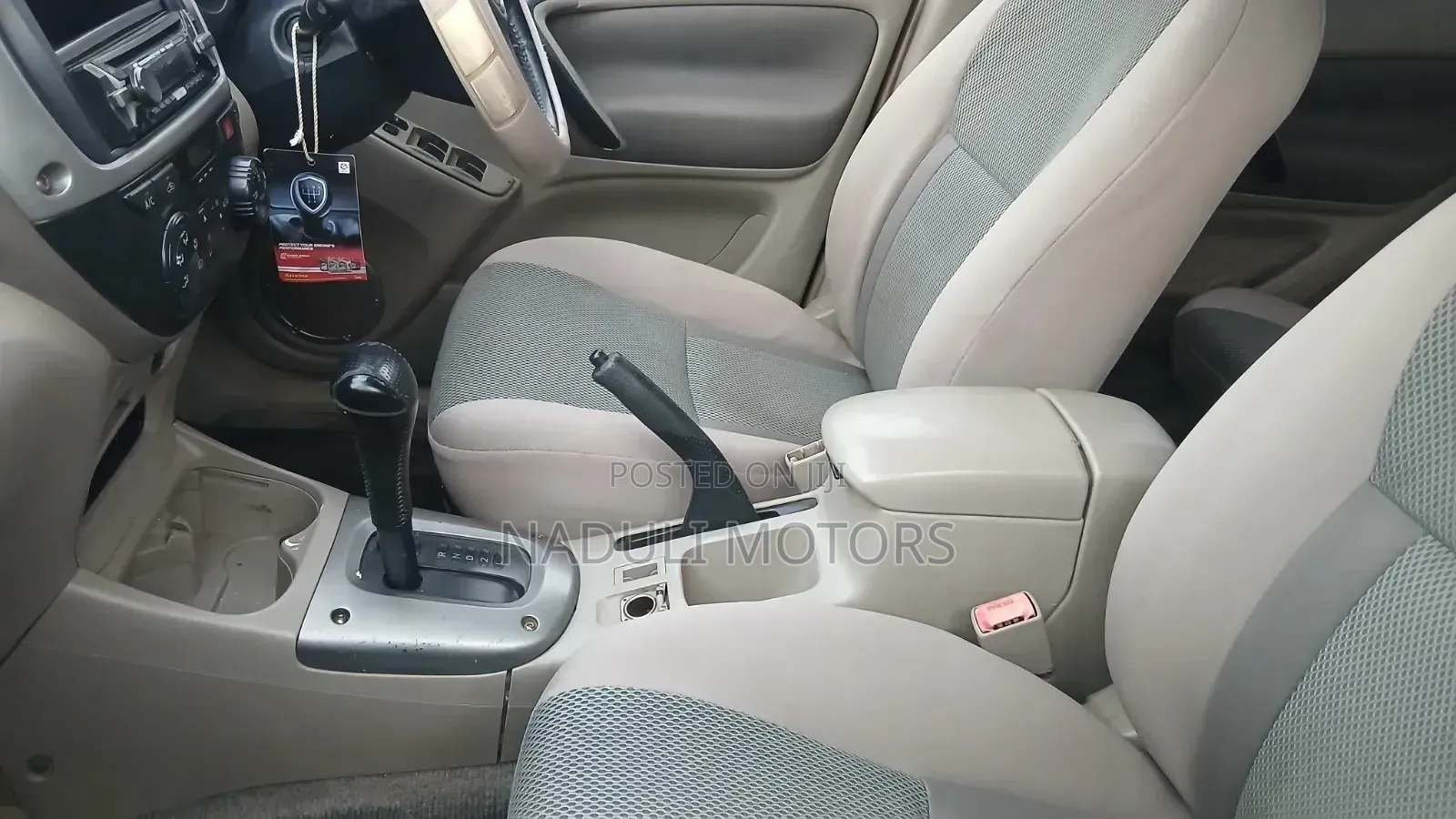 Toyota RAV4 1.8 2005 Gold