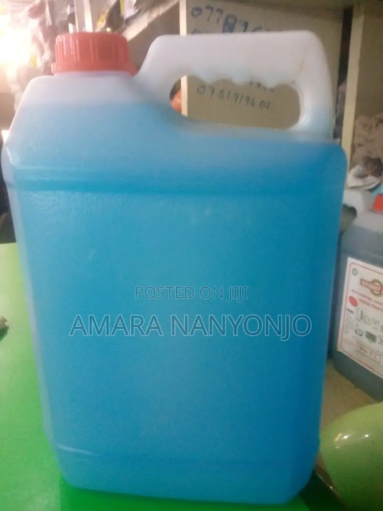 Combet/ Terrazzo Cleaner.