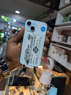 New Apple iPhone 15 256 GB White