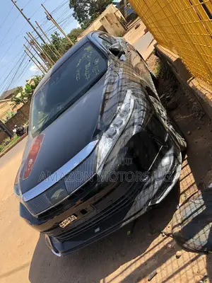 Toyota Harrier 2.0 4WD 2017 Black