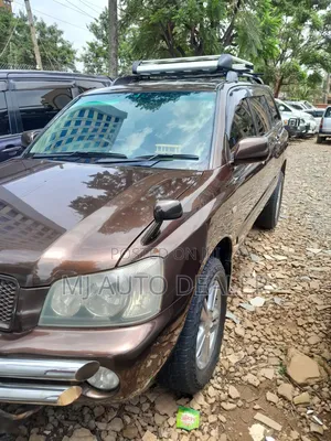 Toyota Kluger 2005 Brown