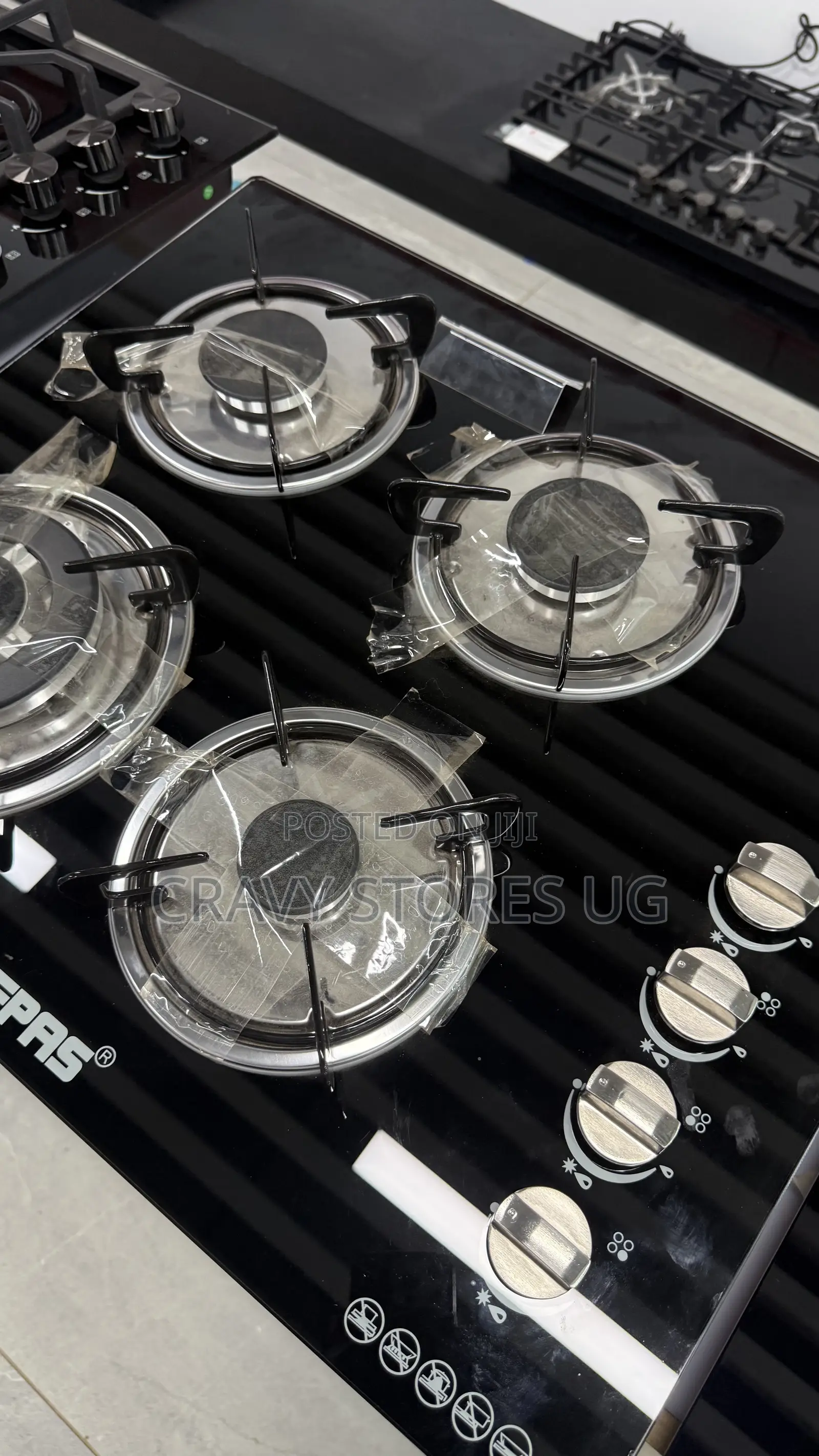 Geepas GK-4410Q Built-in Gas Hob With 4 Gas Plates & Auto Ignition