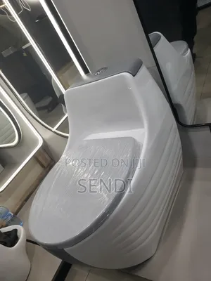 Murano Toilet