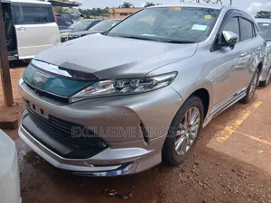 Toyota Harrier 2.0 4WD 2017 Silver
