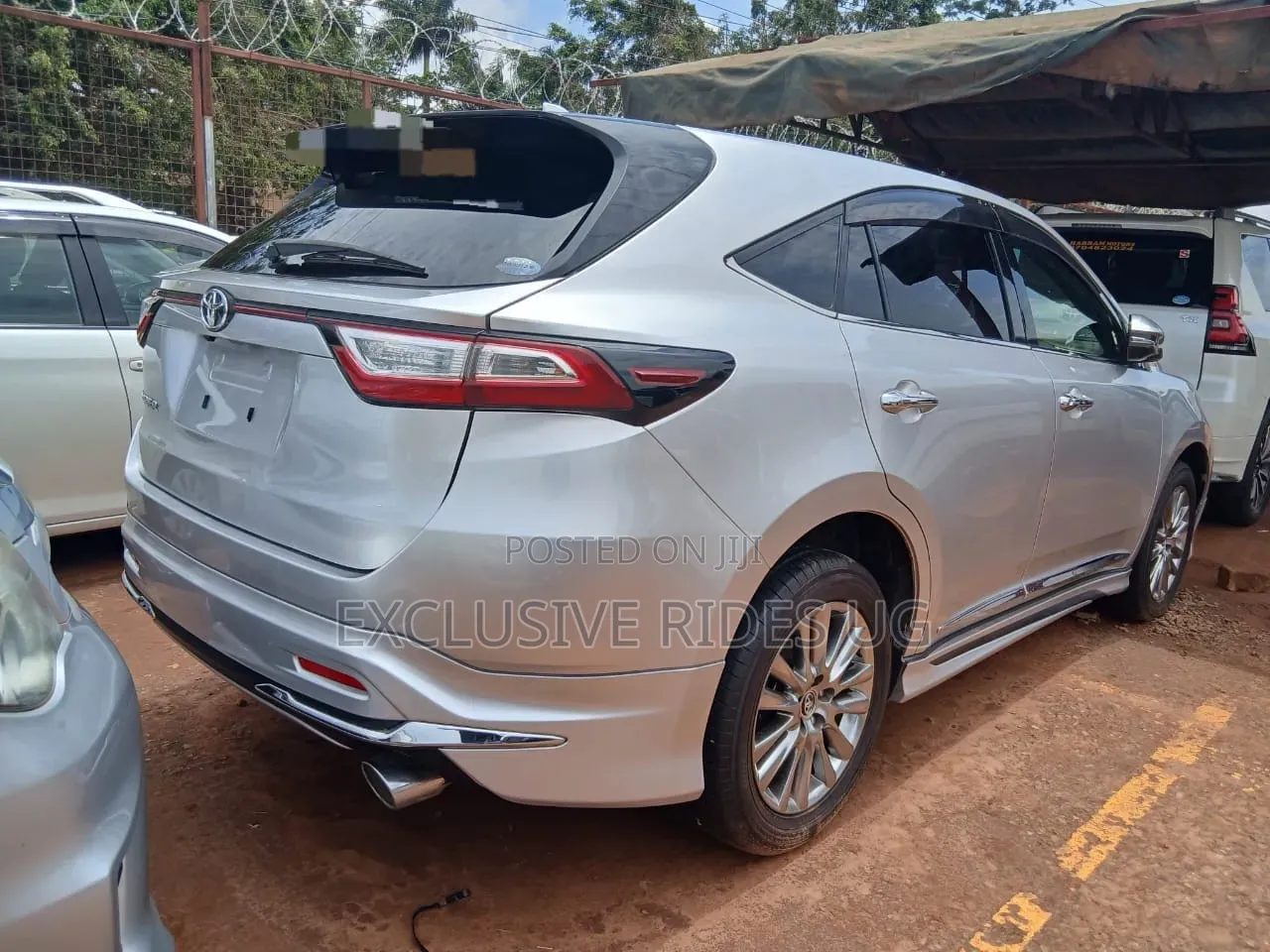 Toyota Harrier 2.0 4WD 2017 Silver