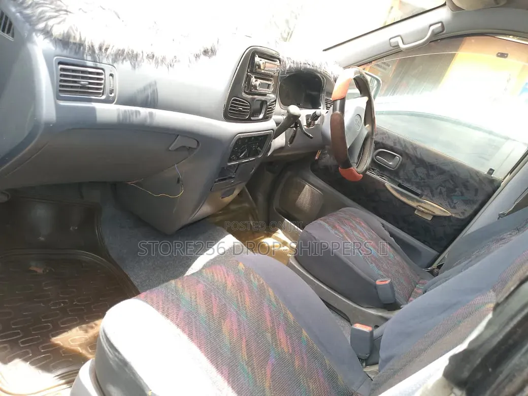 Toyota LiteAce Noah 1999 Silver