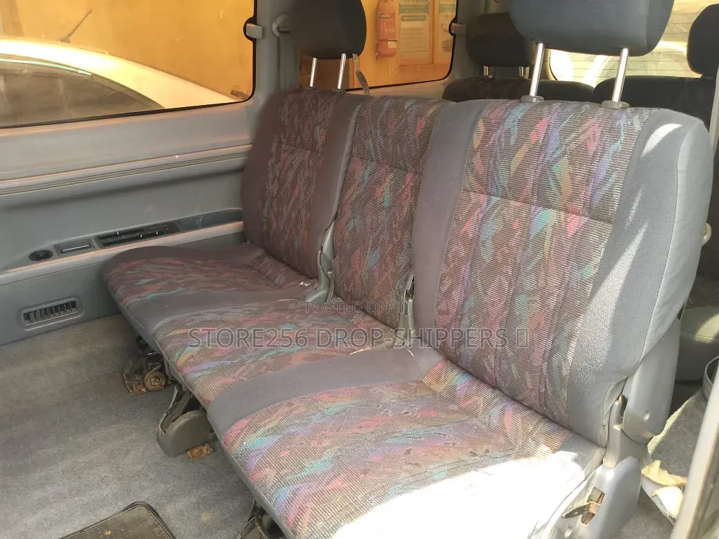 Toyota LiteAce Noah 1999 Silver