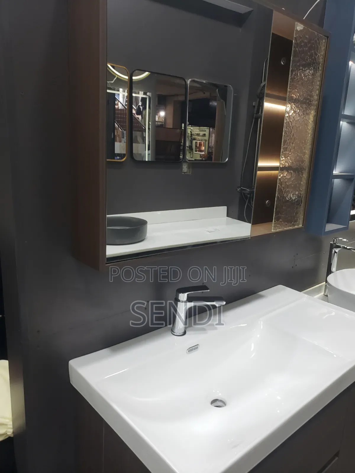 Modern Cabinet Set