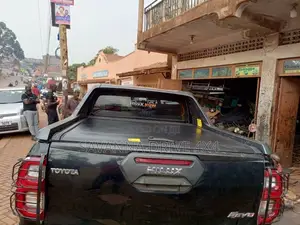 Manual Rolling Aluminum Cover