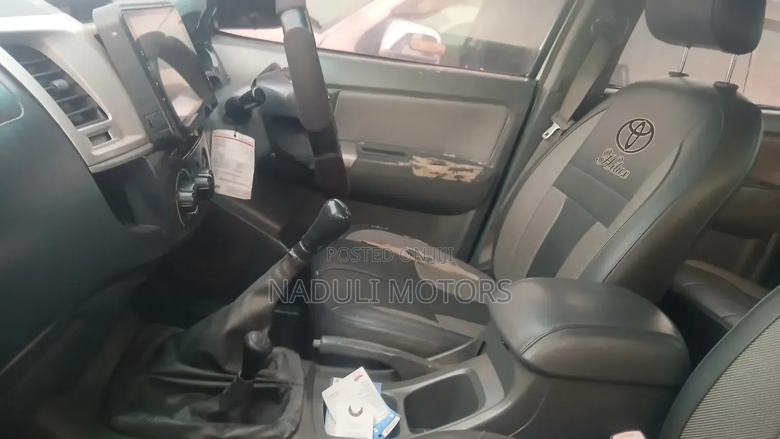 Toyota Hilux 2010 White