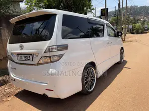 Toyota Vellfire 2011 White