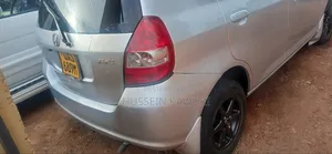 Honda Fit Aria 2005 Silver