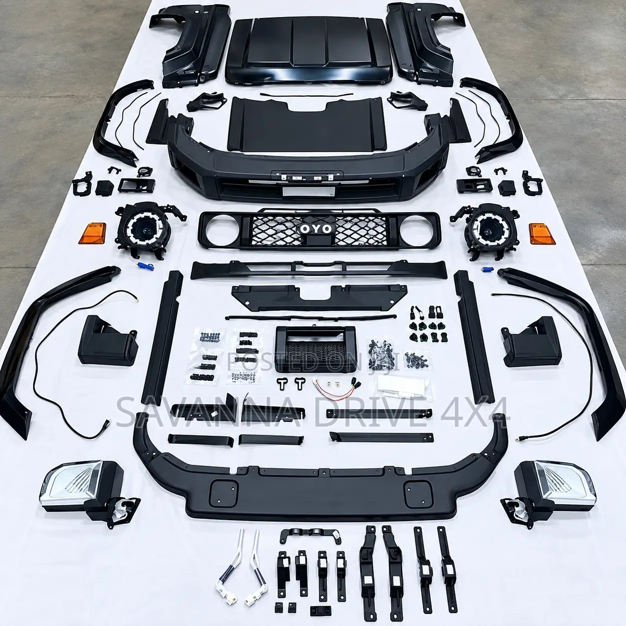 Land Cruiser FJ79 Facelift Body Kit