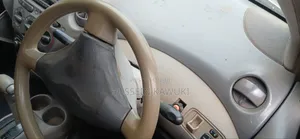 Toyota Platz 2001 Silver