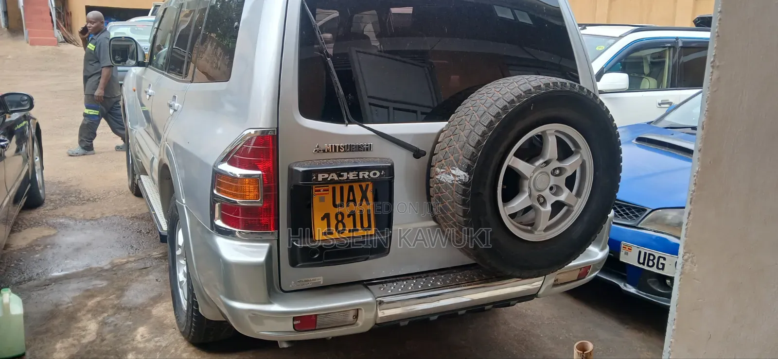 Mitsubishi Pajero 2000 Silver
