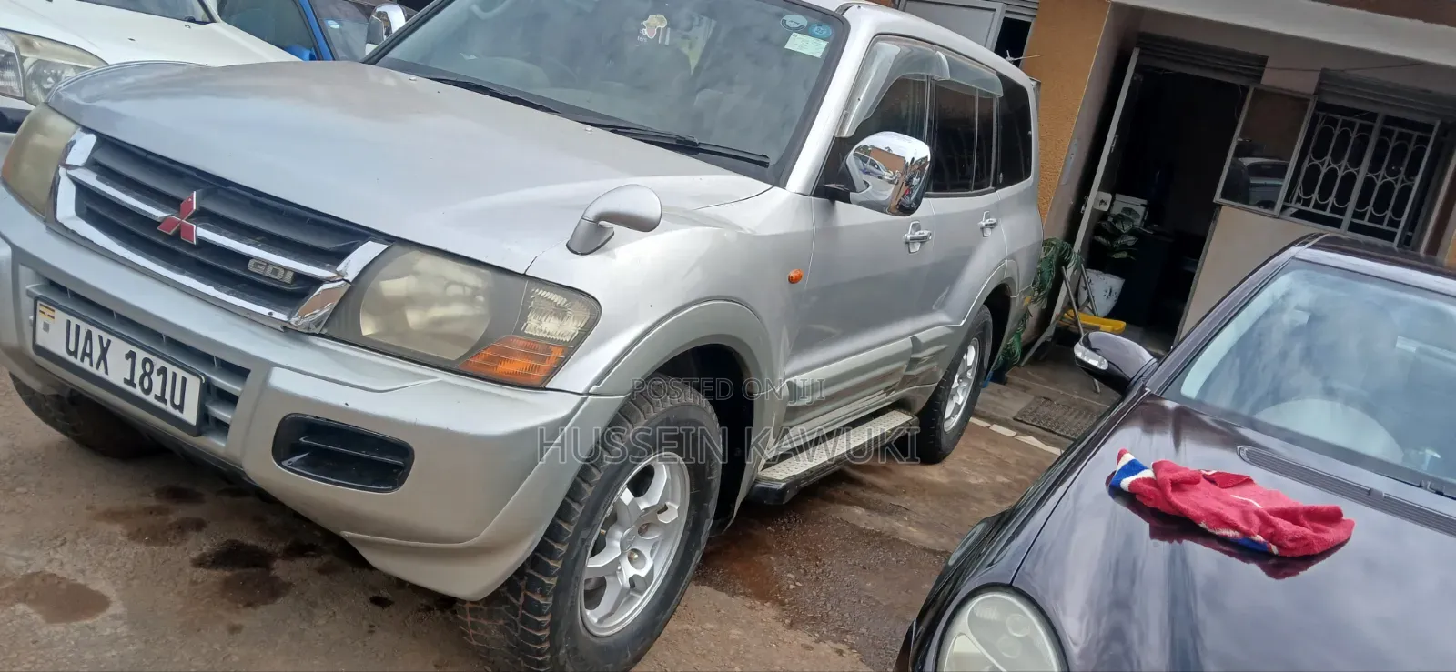 Mitsubishi Pajero 2000 Silver